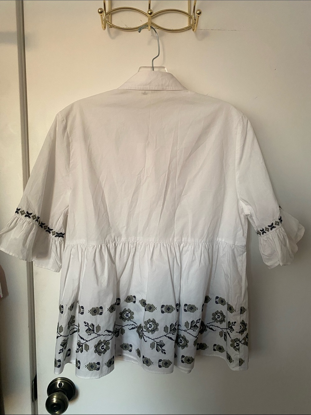 KATE SPADE White Peplum Cotton Top with Embroidery! - Picture 7 of 9